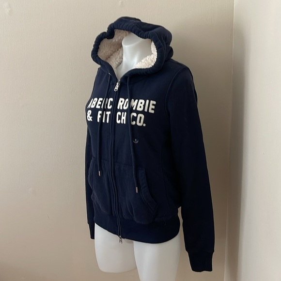 (NWT) Abercrombie & Fitch Women’s Full Zip Sherpa Hoodie in Navy, Small - Picture 4 of 15